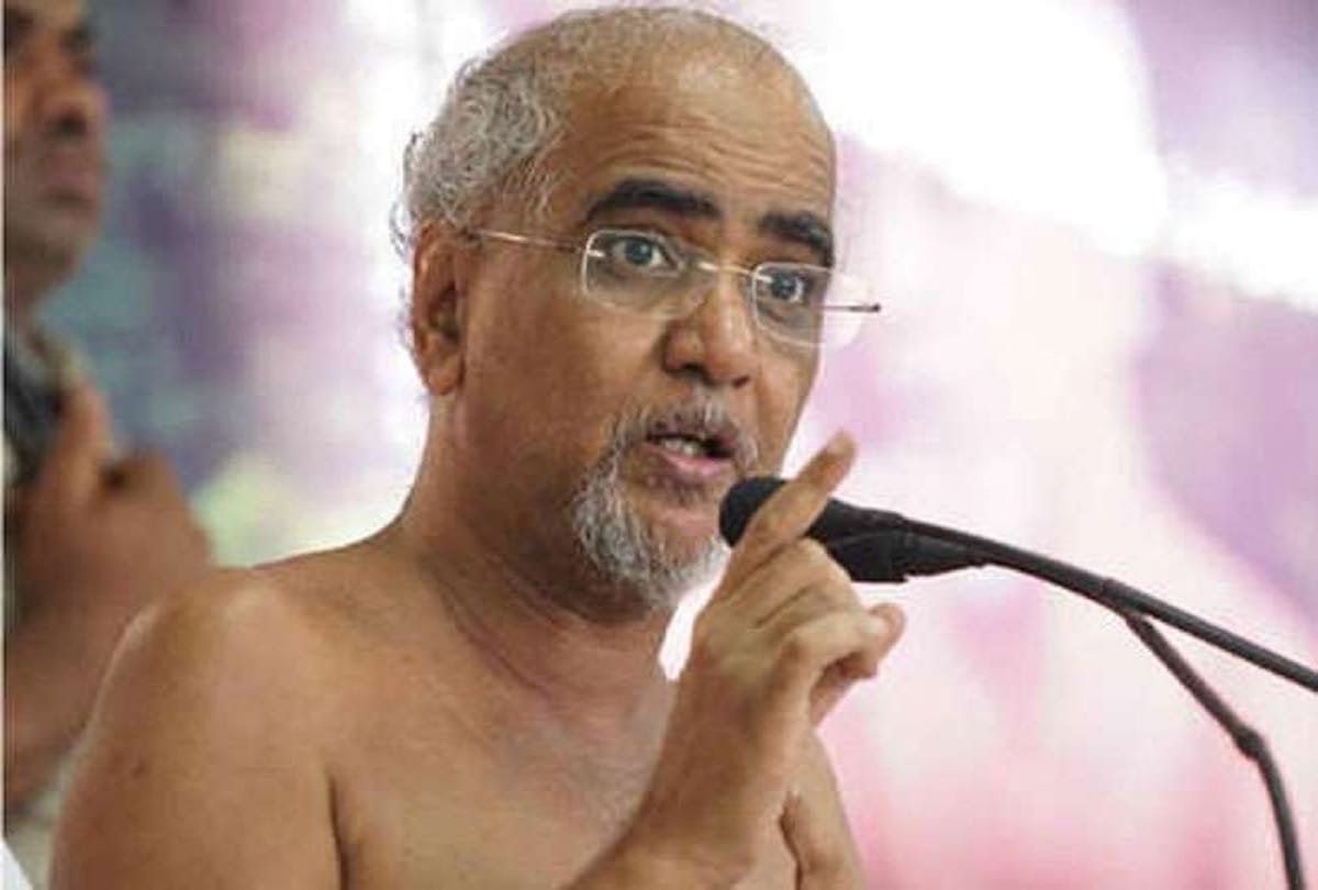 Know about the story of jain muni tarun sagar