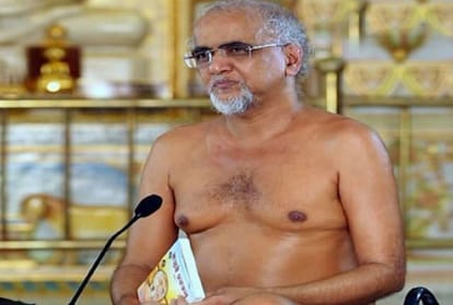 Know about the story of jain muni tarun sagar
