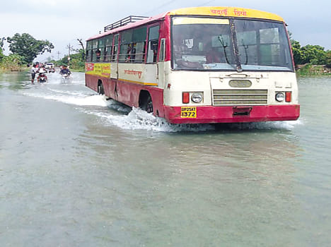 water flow in badayu way in farrukhabad