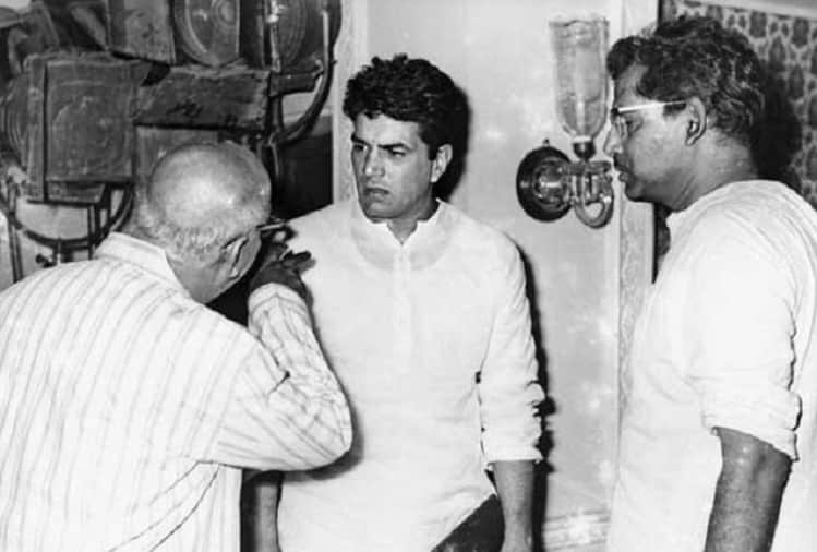 Dharmendra says people giving me 100 rupees during election campaigning