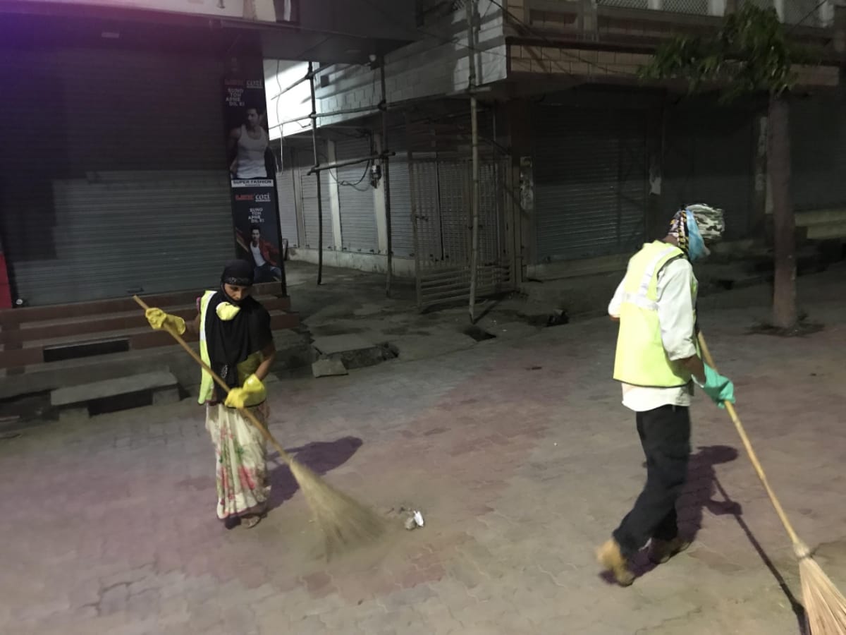 dungarpur: where muslim feet roti to cow,two communities are together in cleanliness programmes