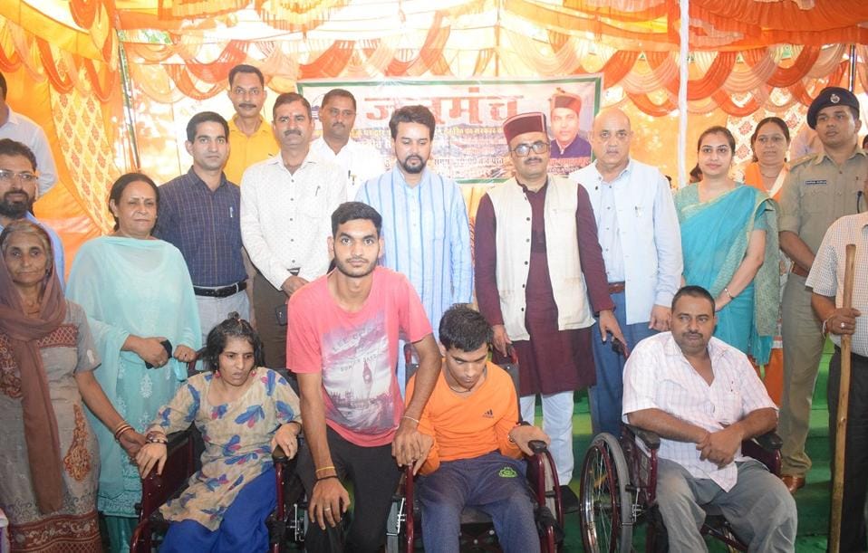 जनमंच: 98 में से 36 समस्याओं का ही मौके पर निपटारा