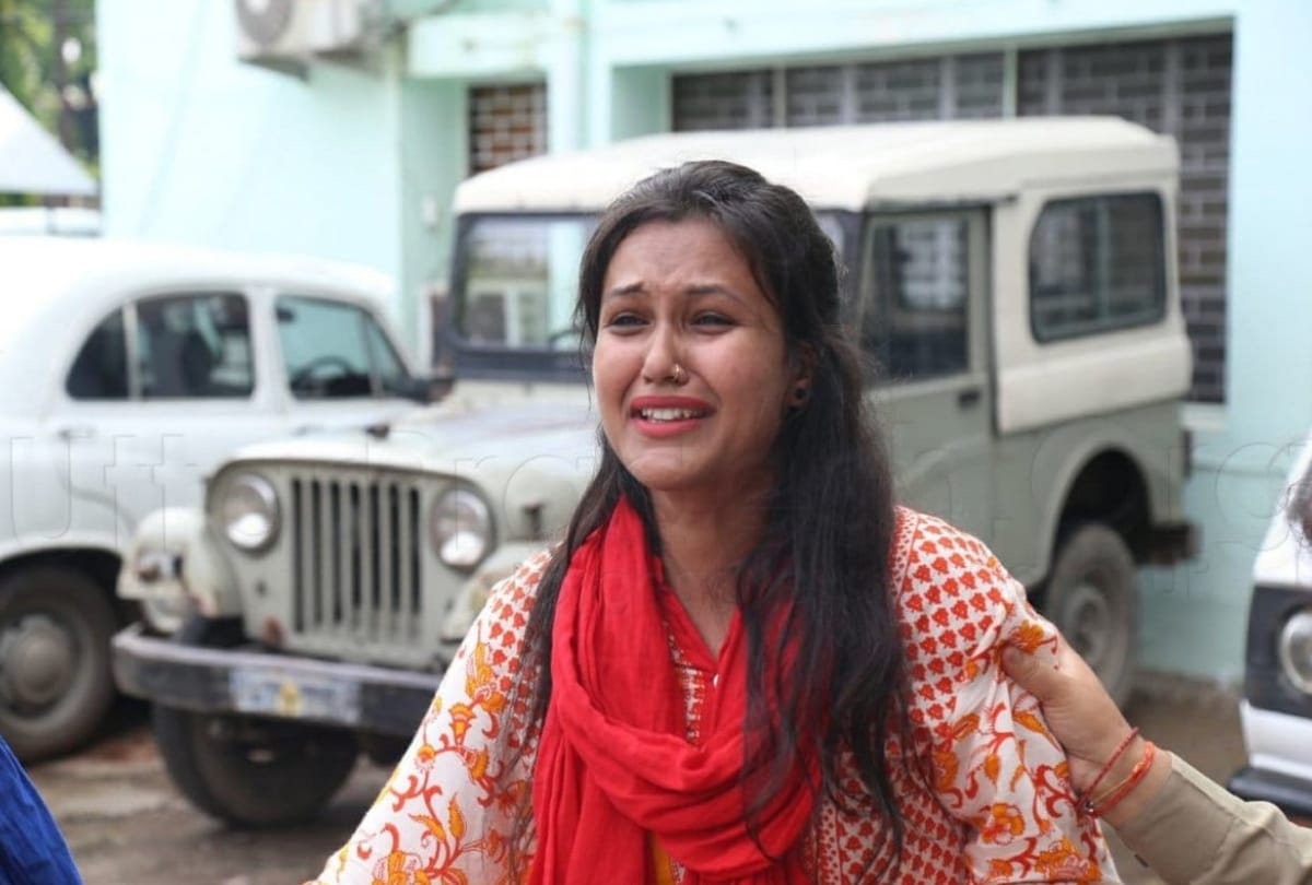 lathicharge on teacher recruitment applicant in lucknow