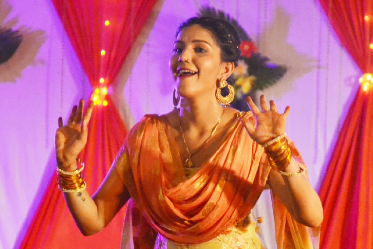 Meerut, Dancer Sapna Chaudhary said the lie and danced again