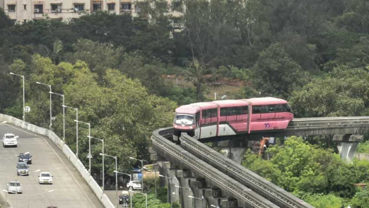 Mumbai: monorail starts again between chembur to wadala after 10 months