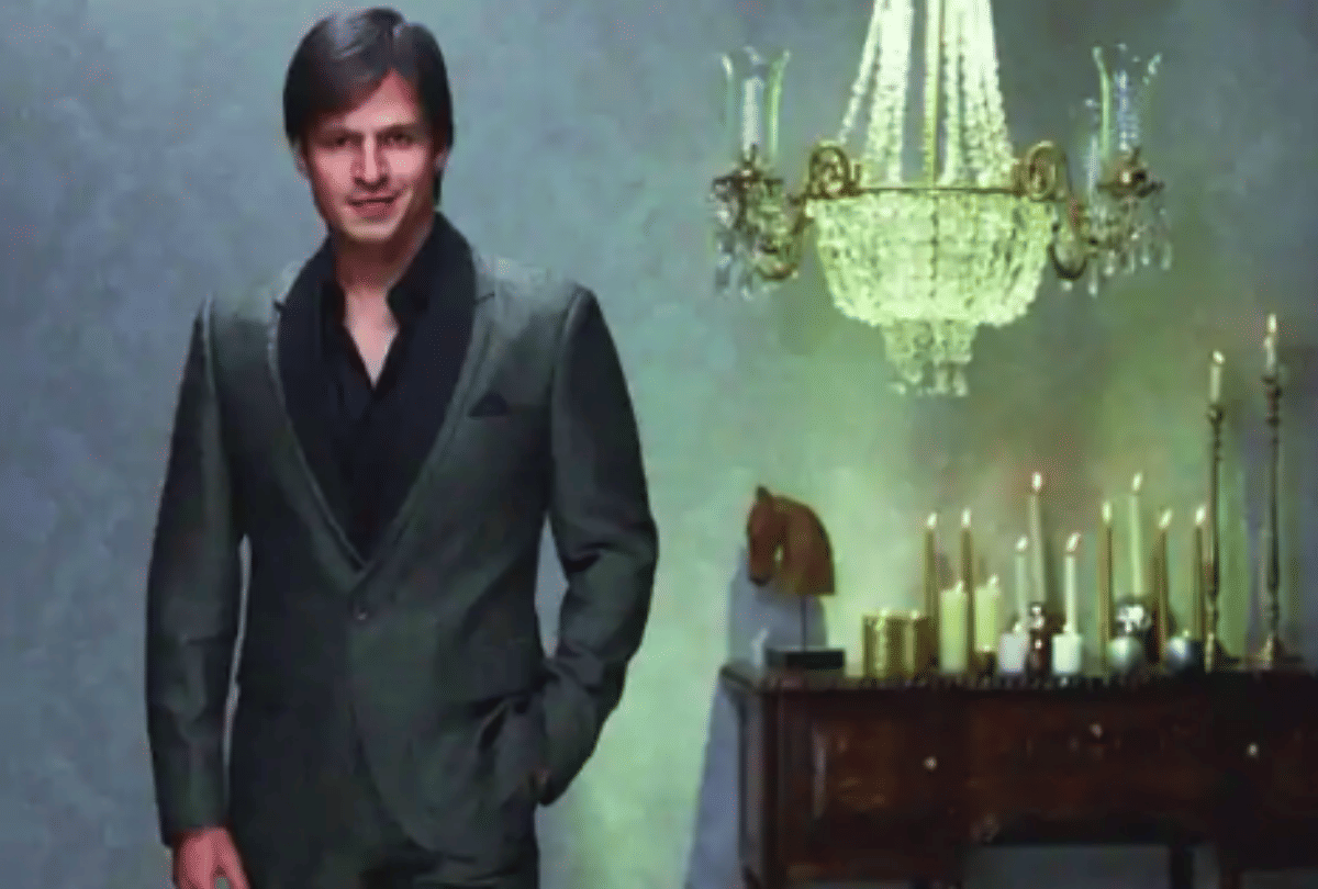 Coronavirus Vivek Oberoi prayers and well wishes for Aishwarya Rai Bachchan and Bachchan family after tested positive for the virus