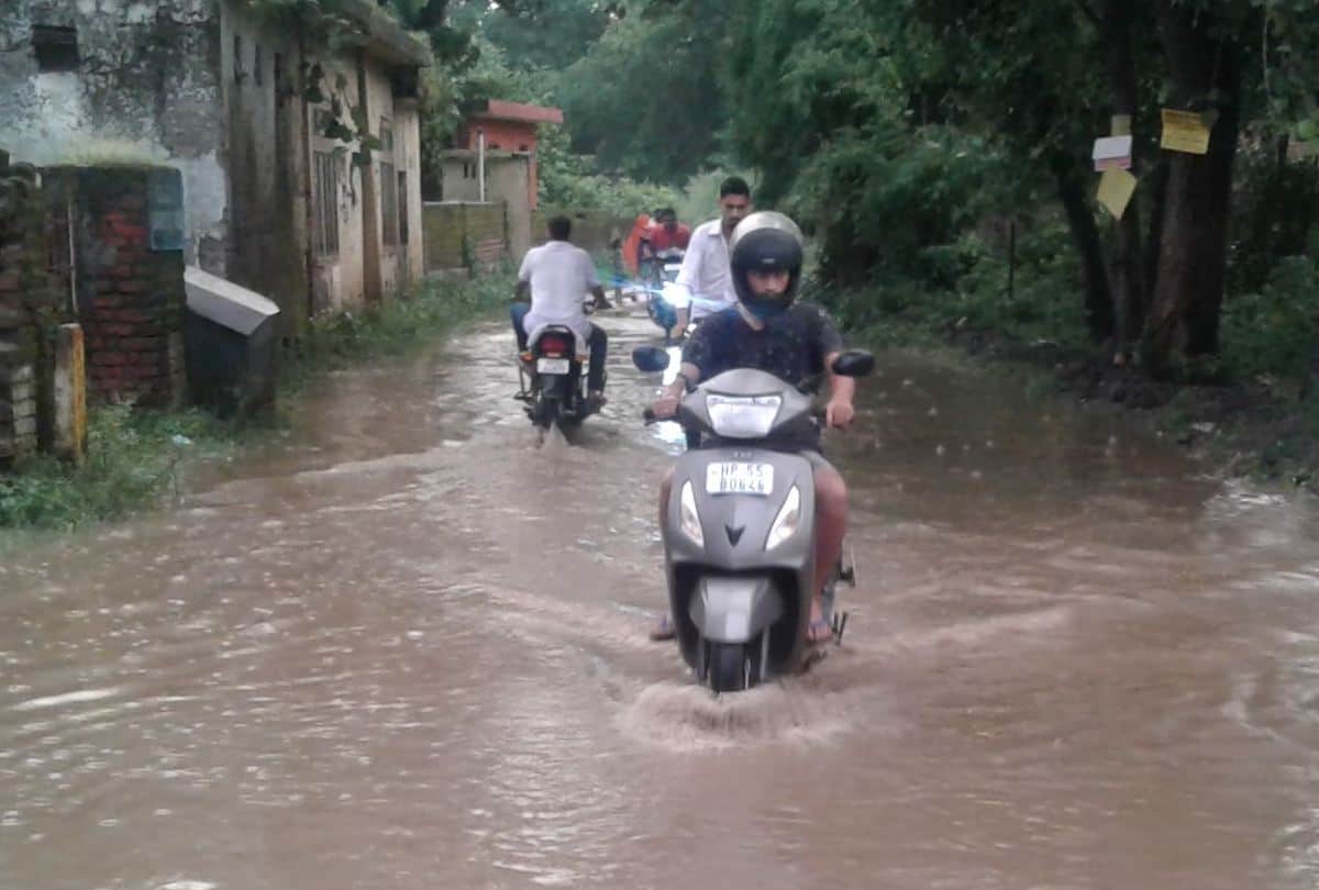 Himachal weather report heavy rain, Two died in state