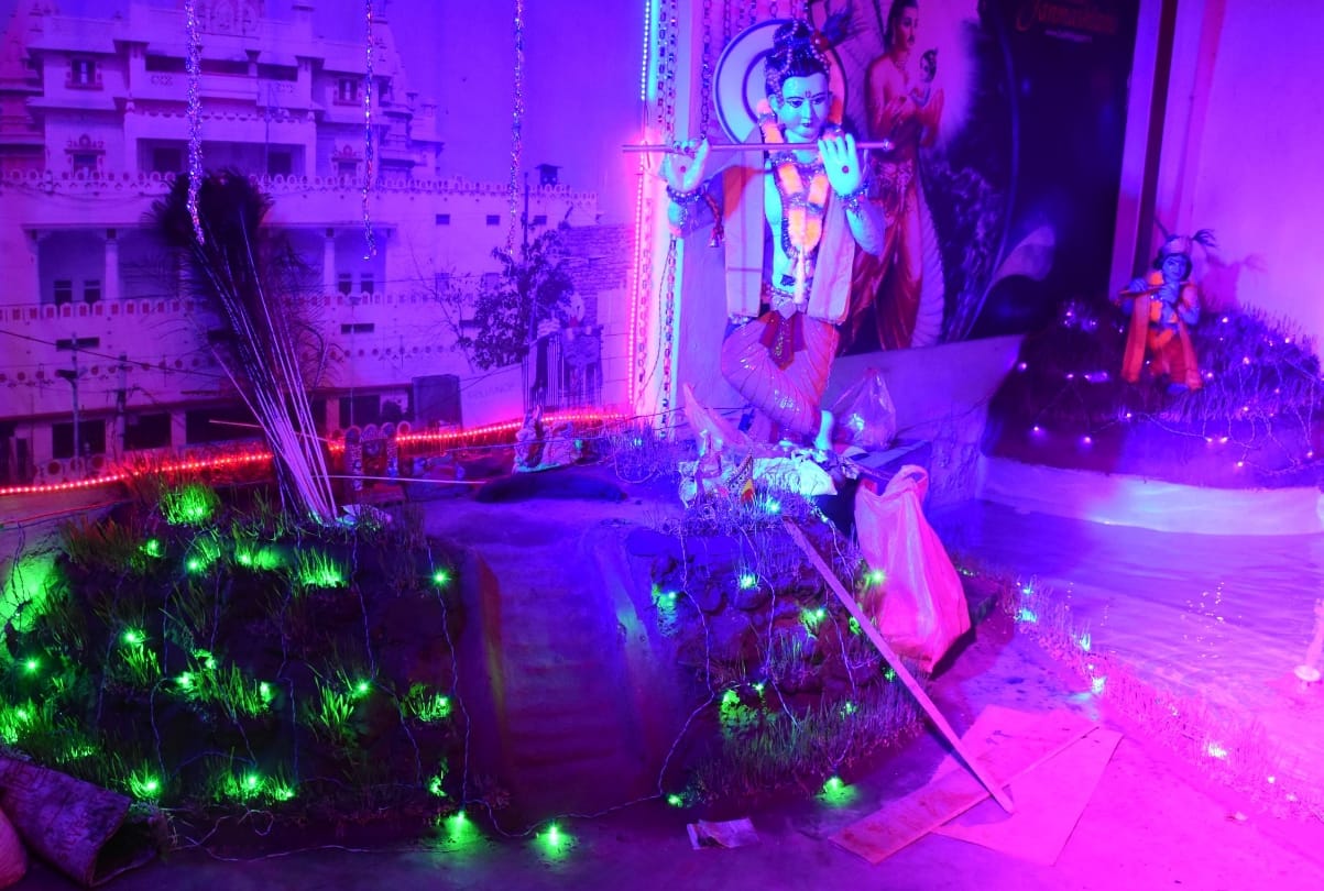 decoration in temples for the occasion of janmashtami