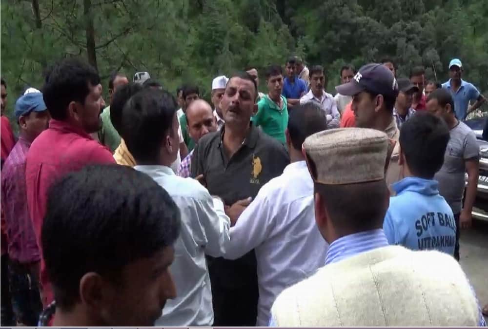 Dead Body rescue Horrible photos after accident in uttarkashi