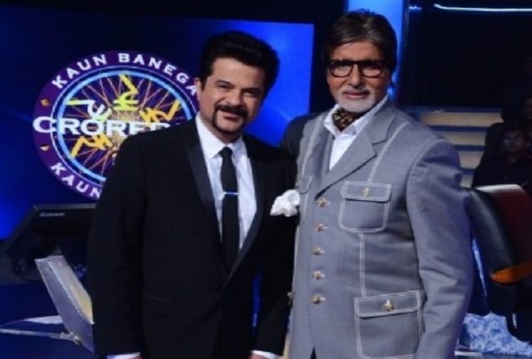 Anil Kapoor bent down on Amitabh Bachchan feet in Kaun Banega Crorepati season 6