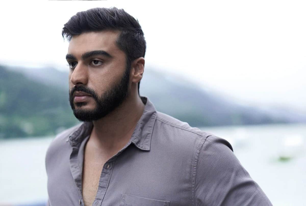 Arjun Kapoor befitting reply to a troll who call him molester