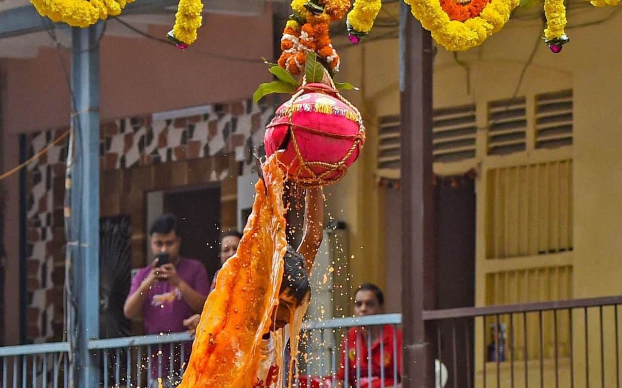 janam ashtami 2020 date how to celebrate lord krishna ladoo gopal birthday janmashtami with children