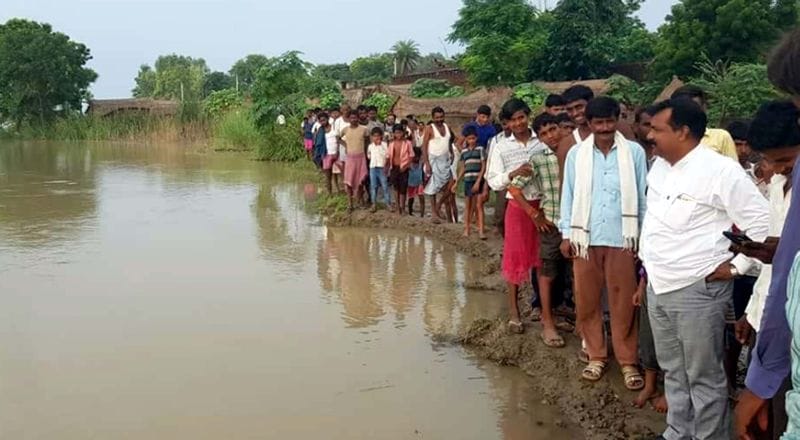 बाढ़ की चपेट में आए कई और गांव