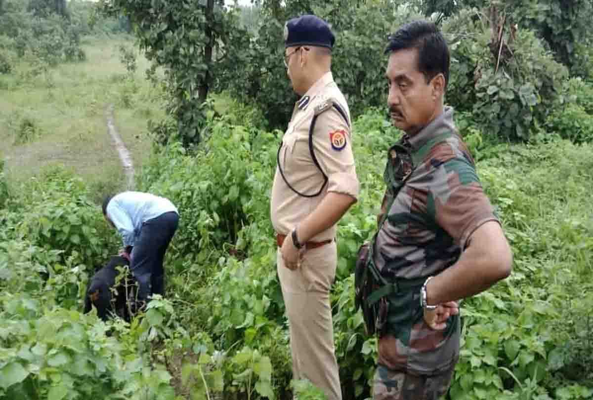 predator looted ganga kaveri express in chitrakoot many passengers injured