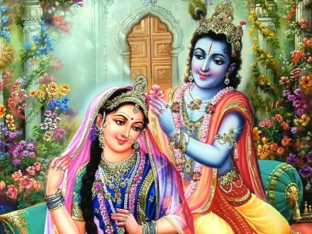 Janmashtami 2018: Not only radha rukmani these 8 queen were also dear to lord krishna