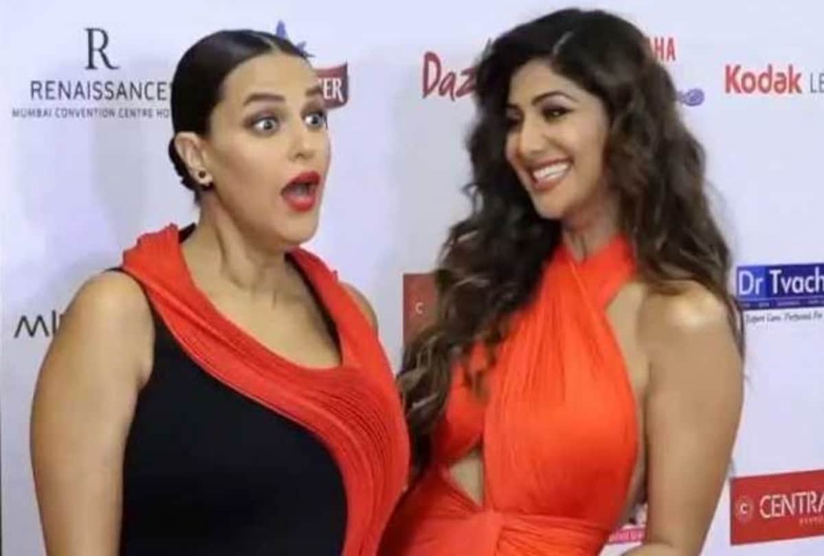neha dhupia baby bump with shilpa shetty posed at an event