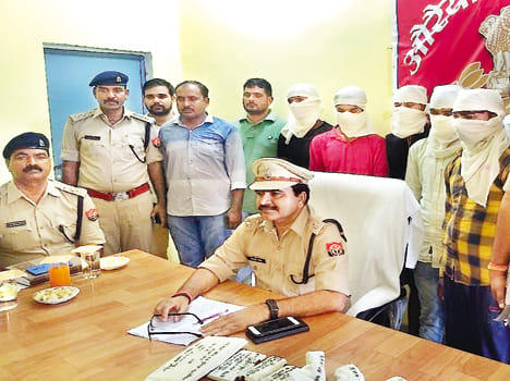 Five arrested for looting car, driver murder