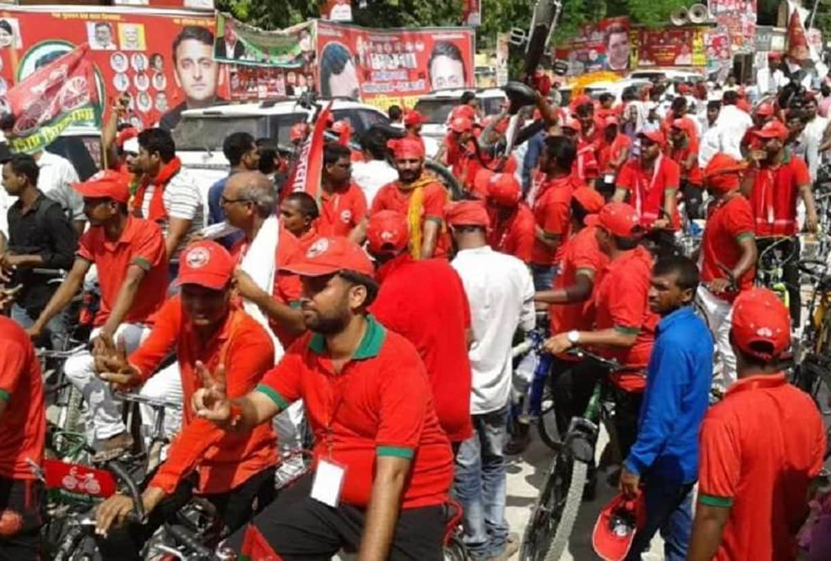 samajwadi party cycling Travel rest under BJP leader's roof