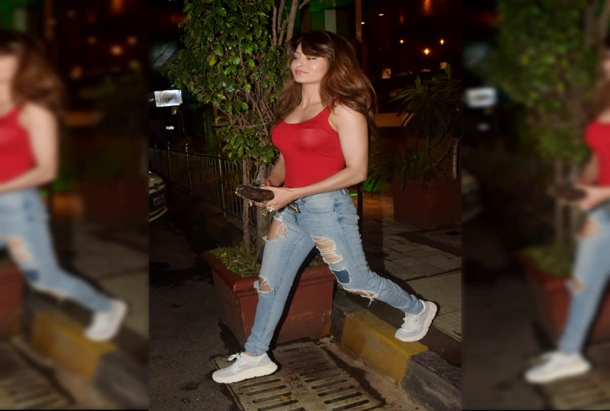 hot Urvashi Rautela wears transparent top