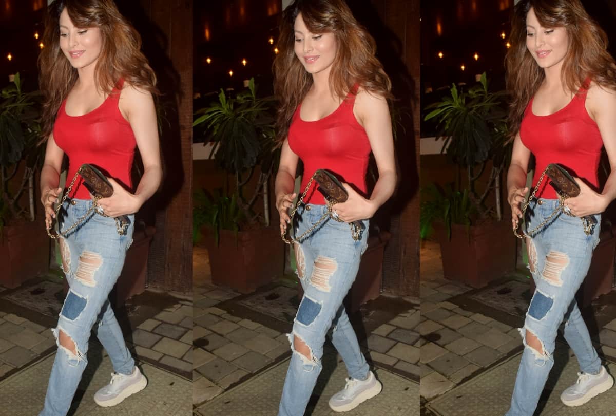 hot Urvashi Rautela wears transparent top