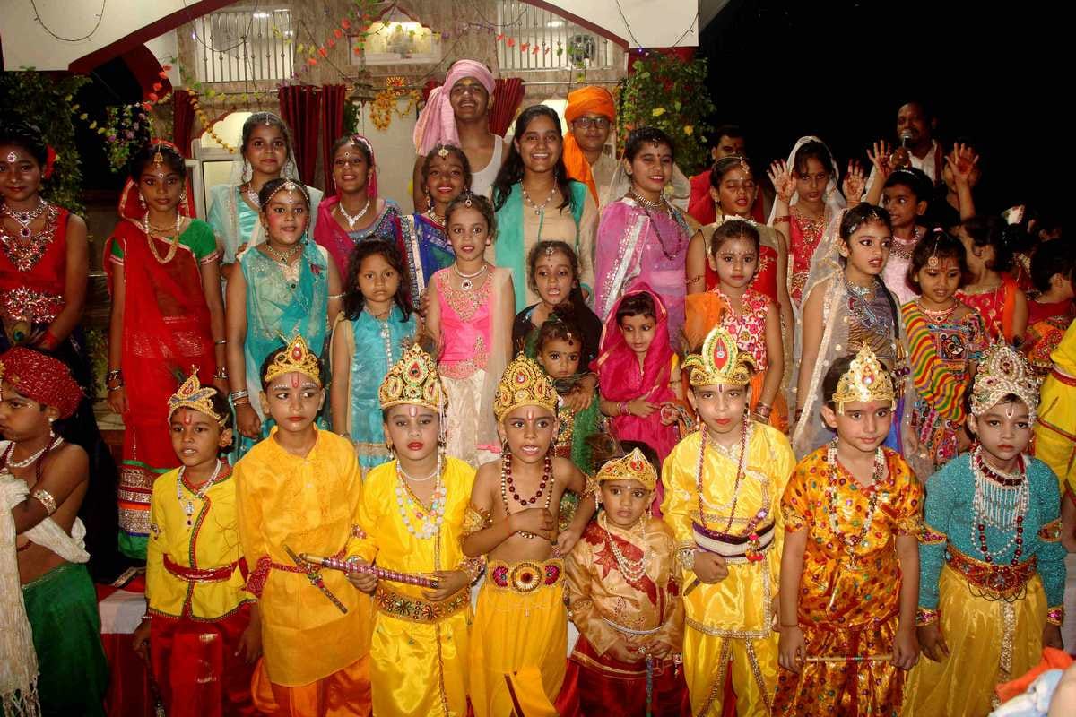 amar ujala and echo plus cement and steel krishna costume competition