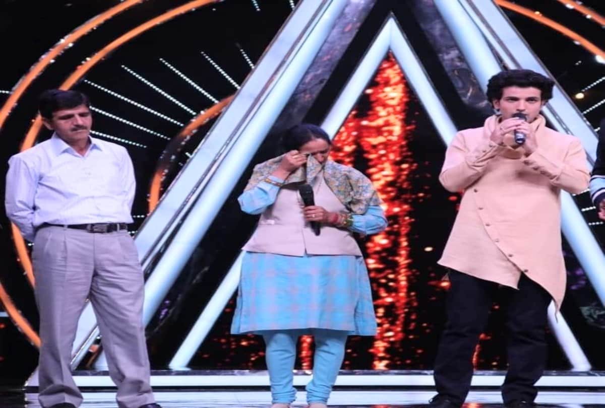 ankush bhardwaj of kotgarh shimla in top 11 contestants of indian idol 2018