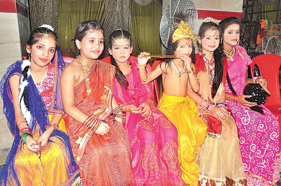 birth of lord krishna celebrated in rampur