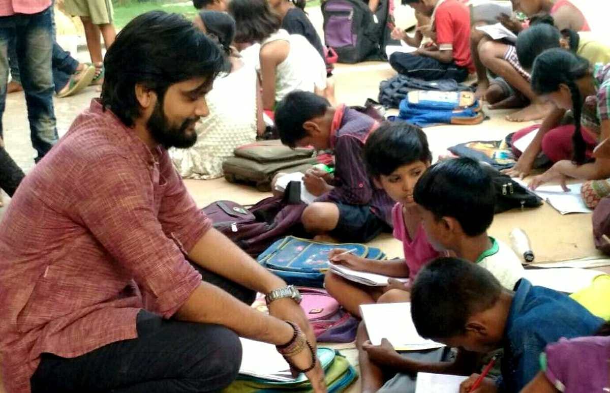 Teacher day special varanasi these  teachers educate poor student