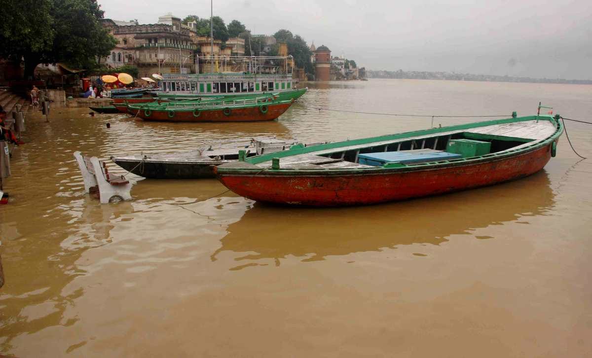 Water level increase in ganga river in varanasi