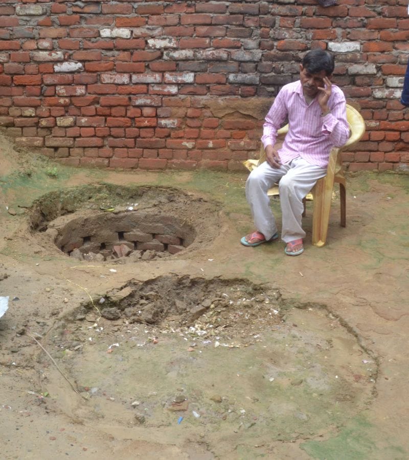 ओडीएफ का सच: फोटो अपलोडिंग में खेल, शौचालय निर्माण फेल