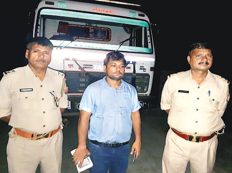 Seven truck siege in overloading
