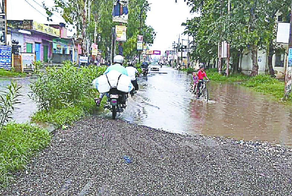 rohta road banvaane ko mahapanchaayat kaa elaan