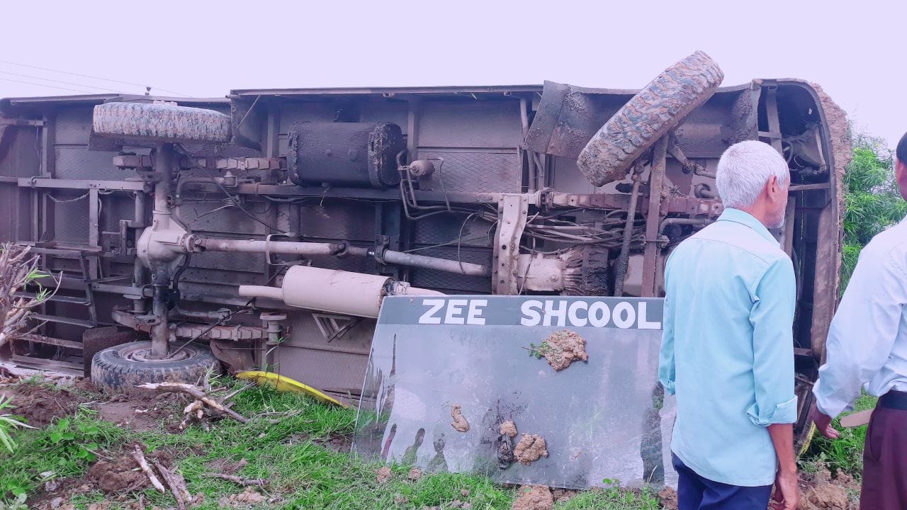 school bus accident in varanasi six students injured