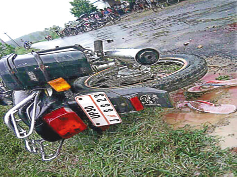 father and son died in accident on hardoi road