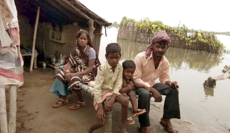 मुख्यमंत्री ने किया बाढ़ प्रभावित इलाकों का हवाई सर्वेक्षण