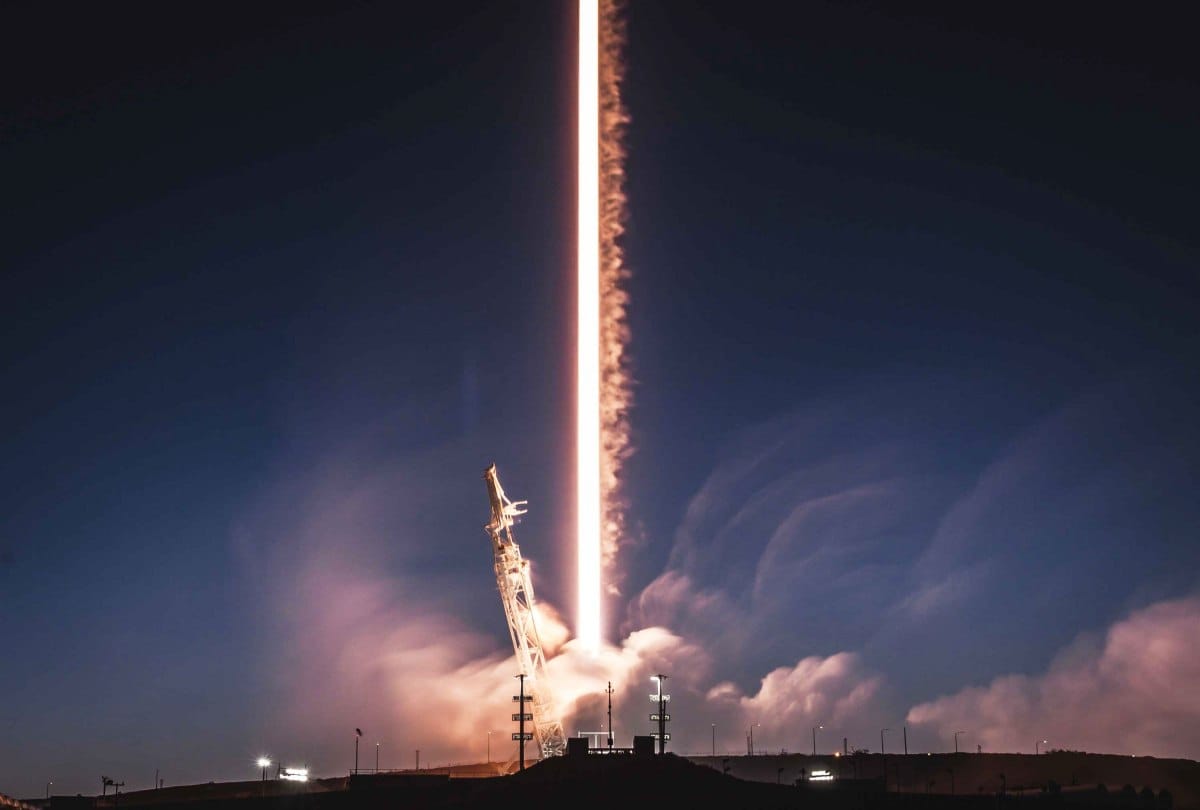 Japan develop a space elevator