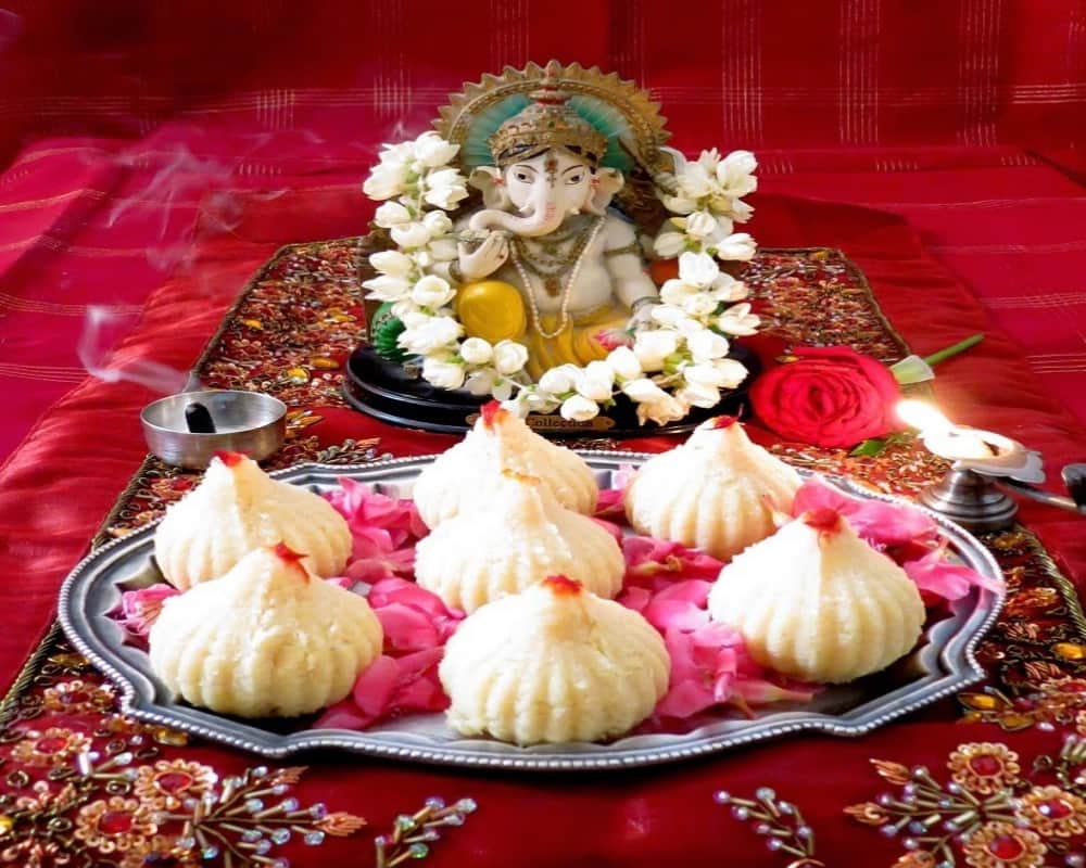 Ganesh Chaturthi 2018 Tulsi prohibited in ganpati pujan know reason