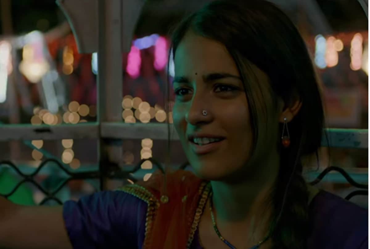 malaika arora dance number Hello Hello Sanya Malhotra starrer film Pataakha