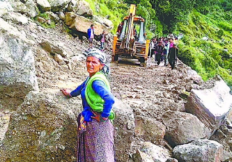Thal-Munasari road closed for 17 hours