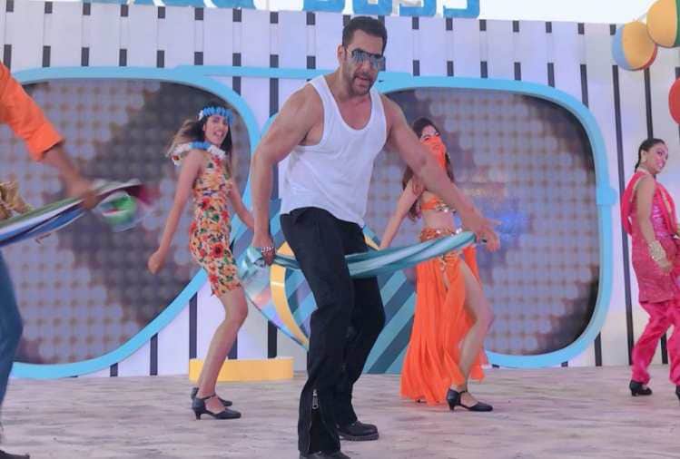 salman khan on priyanka chopra and bigg boss at launching event