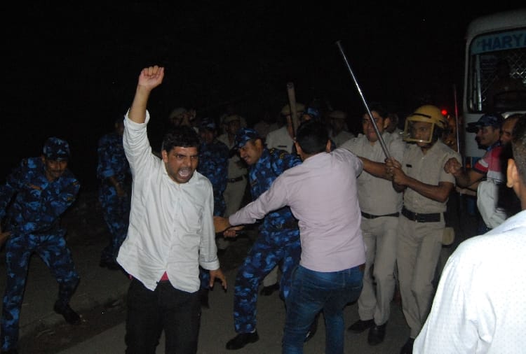 haryana roadways strike police lathi charge