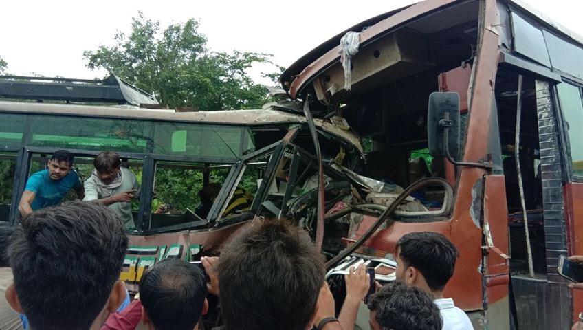 12 killed in road accidents near Madarak