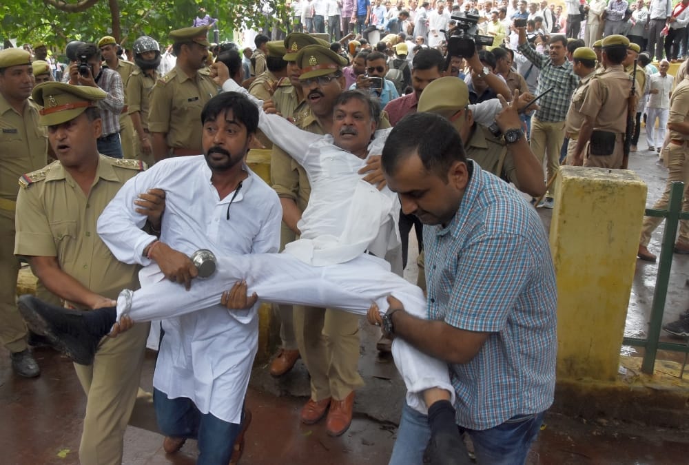 teachers protest for their demands in lucknow.