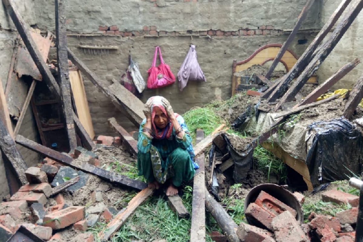 Saharanpur: House colaspe after heavy rainfall family members narrow ascaped