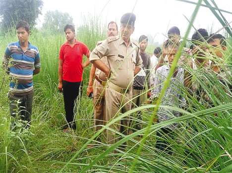 The body was thrown into a bush by killing a young woman