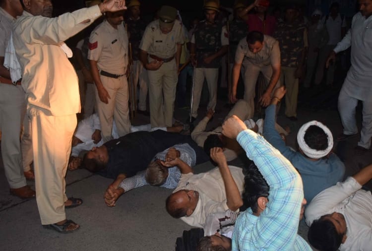 haryana roadways strike police lathi charge