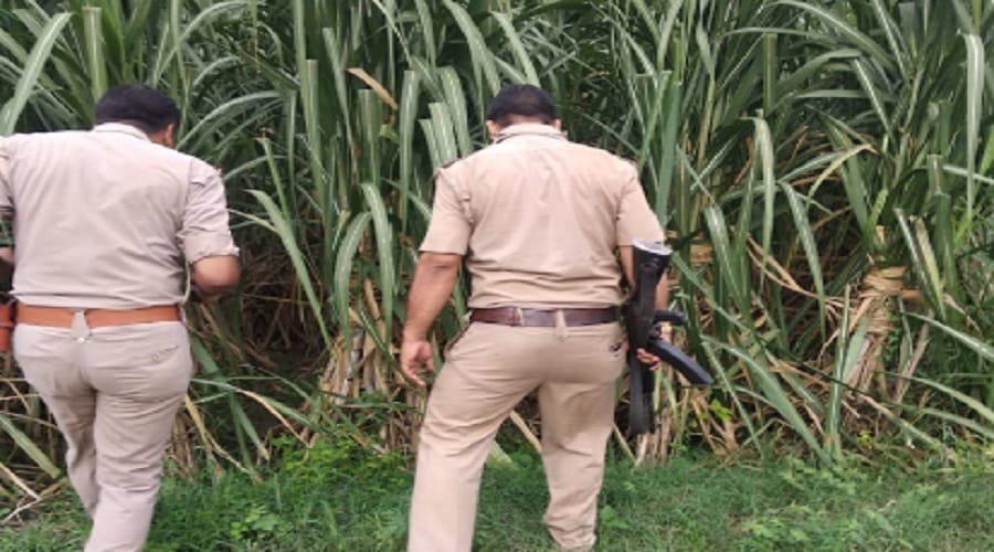 Encounter in Meerut, and police officers shooted the accused