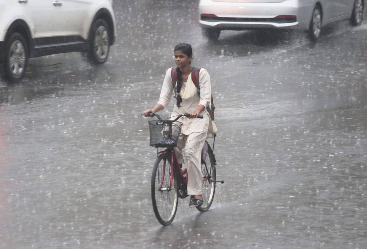 weather prediction in lucknow