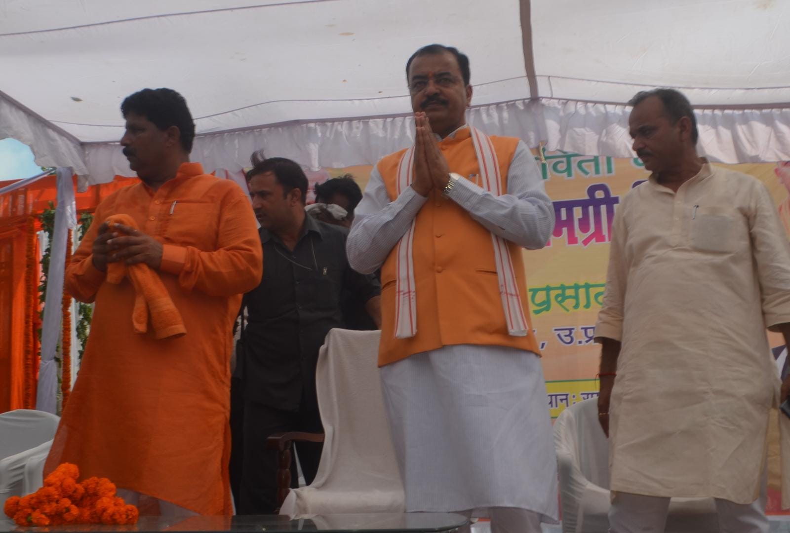Deputy cm keshav prasad maurya vist azamgarh flood area
