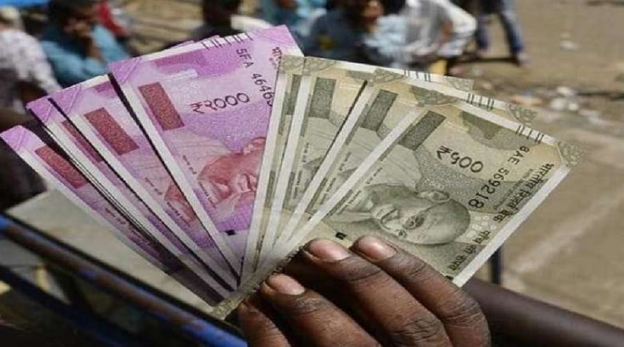 Suspend of Babu on demanding bribe, SE gave instructions to many employees